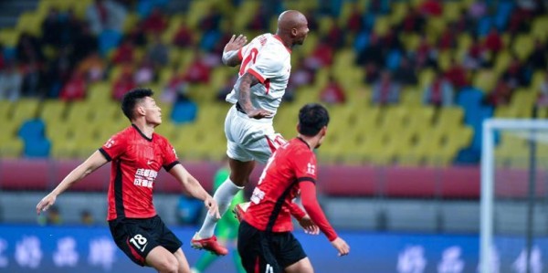 九游官网下载-王子铭高级货！韩鹏飞拼了 韦世豪成熟了！海牛10号看饮水机合适