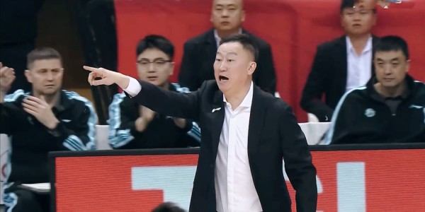 九游官网-30分惨败！2大新援难挽3连败，CBA关键1战：青岛摧枯拉朽升第5！