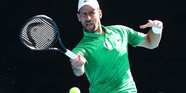 九游官网下载-德约质问记者奇葩问题：我在追赶辛纳和阿卡？是追随者？