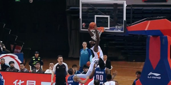 九游官网-30分惨败！2大新援难挽3连败，CBA关键1战：青岛摧枯拉朽升第5！