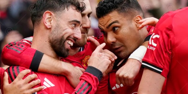 九游官网-巴黎瞄准B费触发5700万条款 曼联核心或成豪华中场关键拼图|转会|路易斯洛佩斯-费尔南德斯|布鲁诺·费尔南德斯|鲁本-费尔南德斯|巴黎圣日耳曼_新浪体育_新浪新闻